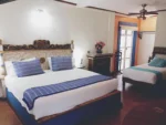 Cama extragrande Mesón Yollotl Puebla