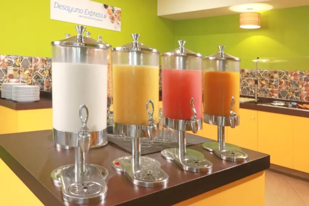 Desayuno Holiday Inn Express Mexico Aeropuerto by IHG