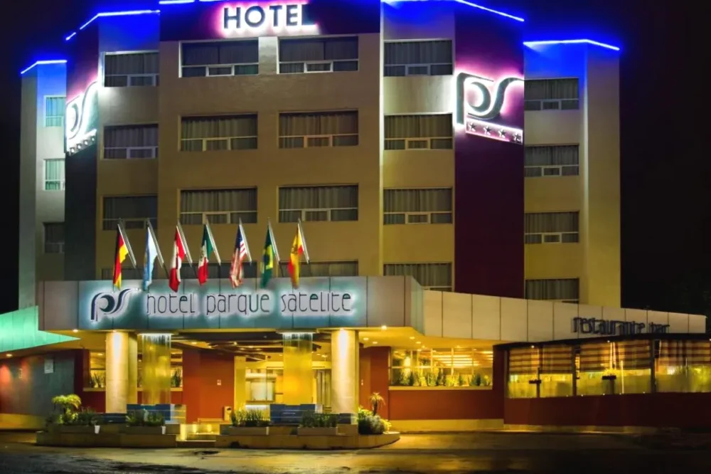 Exterior del Hotel Parque Satelite Tlalnepantla Exterior del Hotel Parque Satelite Tlalnepantla