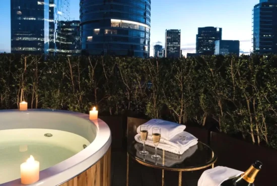 Jacuzzi en la Terraza Marquis SkySuites CDMX