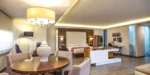 Mesa con sillas Suite Deluxe JF Grand Puebla