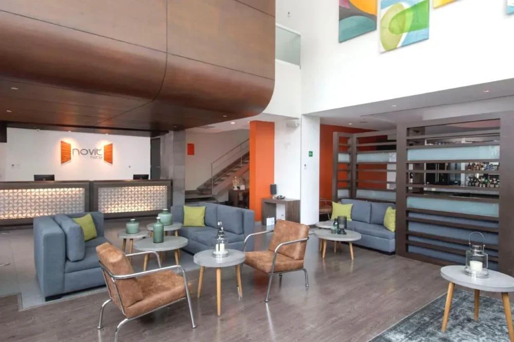 Recepción del Hotel Novit CDMX
