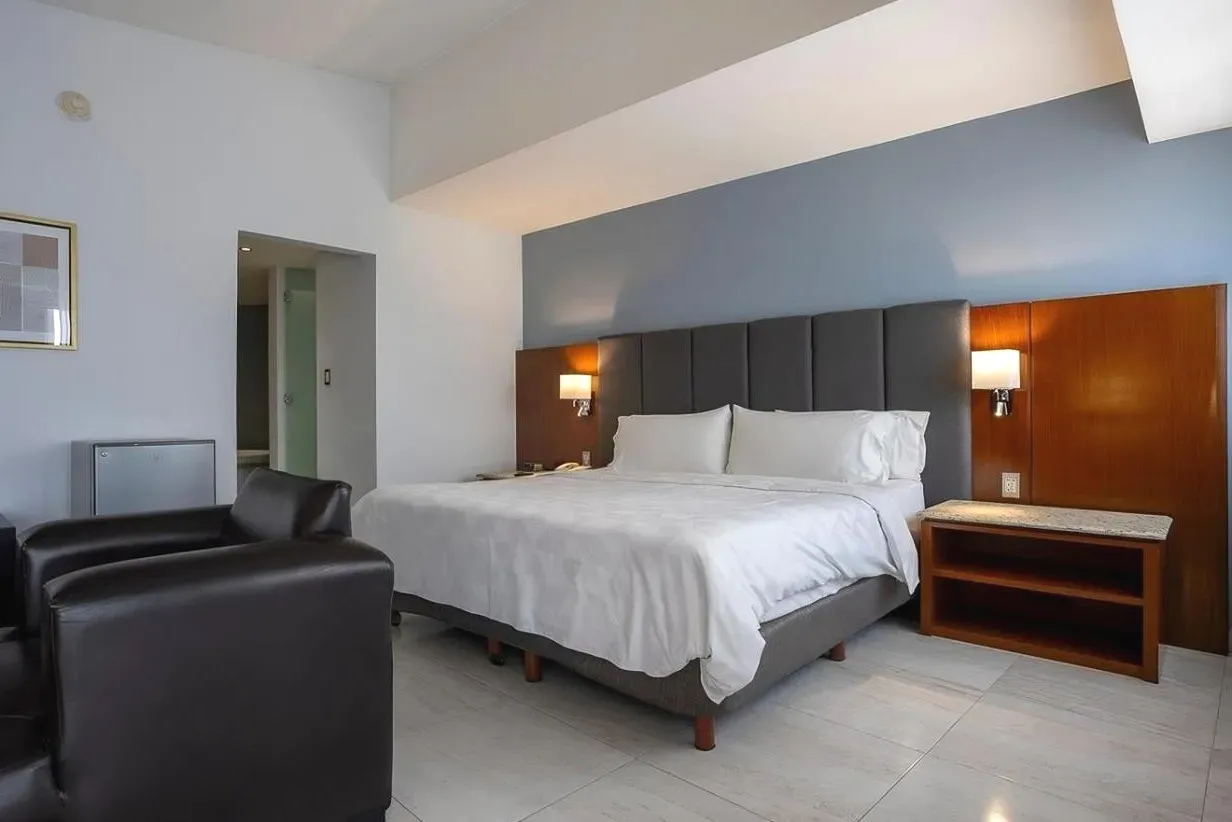 Holiday Inn Puebla Finsa by IHG con hidromasaje en la habitación