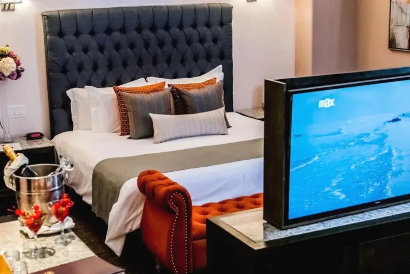 Suite Deluxe Hotel Ticuán Tijuana con tina de hidromasaje