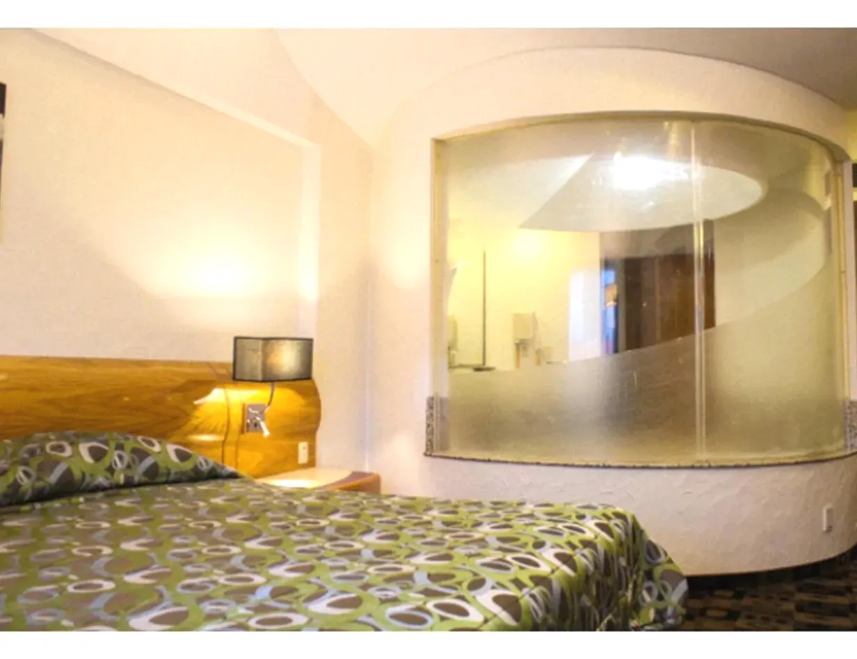 Hotel Mandarin Carton Tlalnepantla con hidromasaje en la habitación