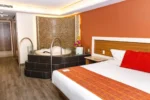 Suite Junior JF Grand Puebla con Bañera de Hidromasaje Romántica