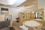Suite Master Hotel Ticuán Tijuana con Jacuzzi en la Habitación